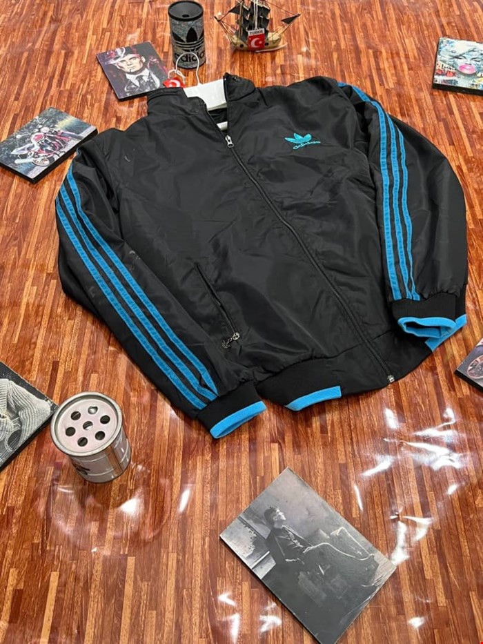 سوشرت داخل خز ادیداس پشت چاپدار